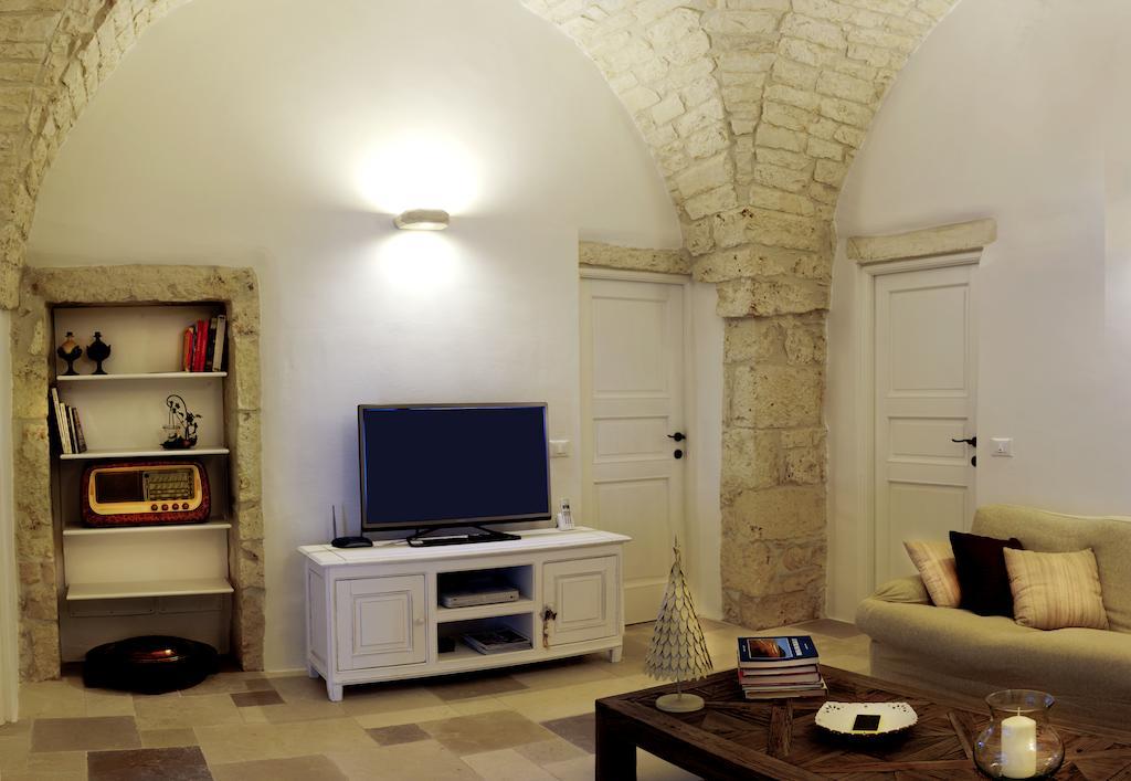 La Vecchia Tabaccheria B&B 奥斯图尼 客房 照片