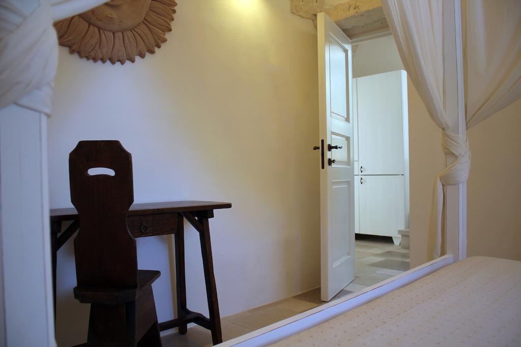 La Vecchia Tabaccheria B&B 奥斯图尼 客房 照片
