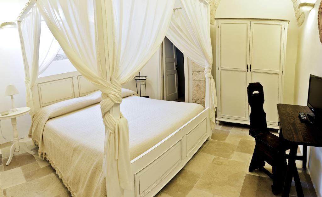 La Vecchia Tabaccheria B&B 奥斯图尼 客房 照片